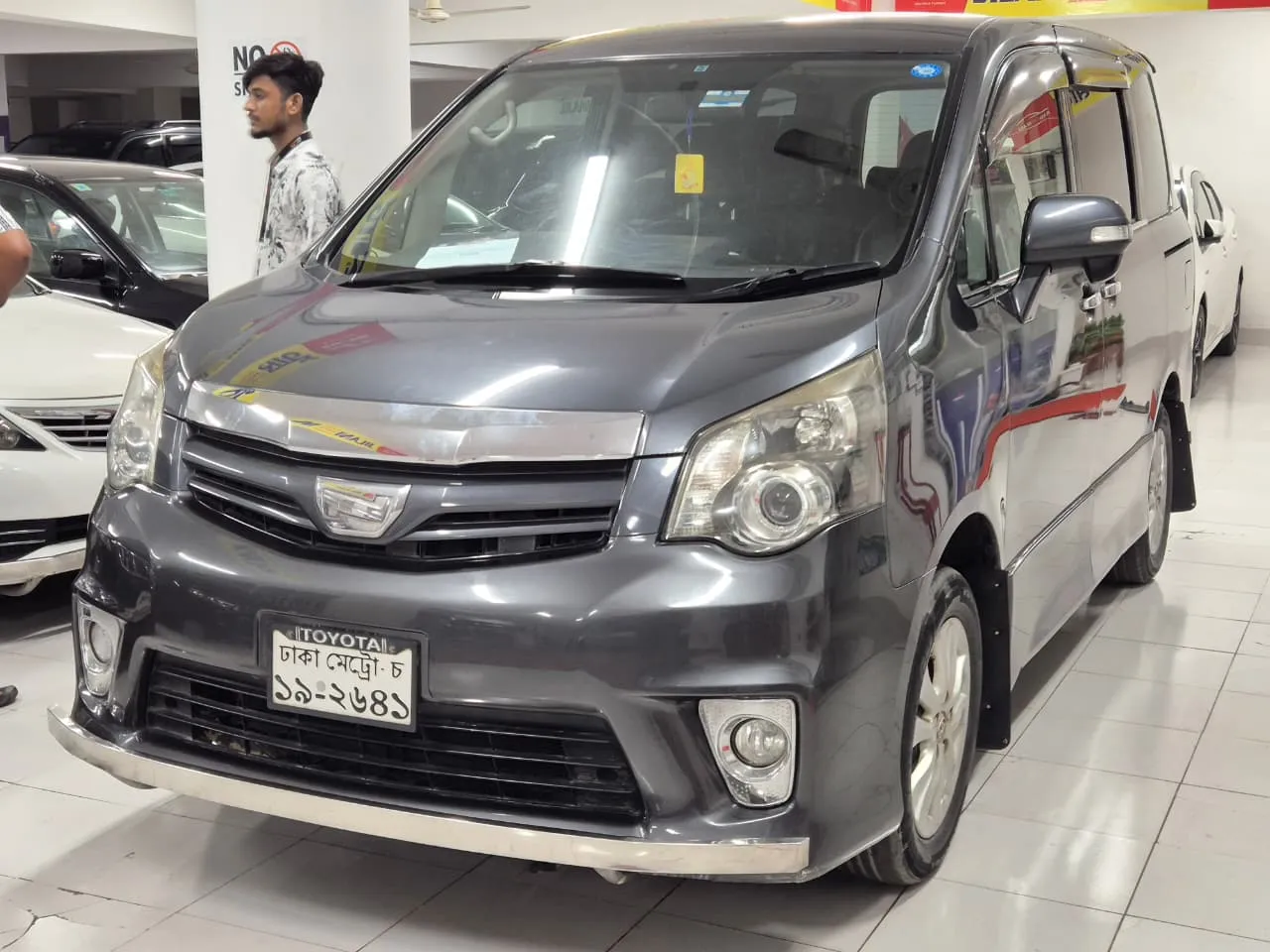 2011 Toyota Noah Si